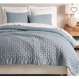 Pottery Barn Bliss Chambray Linen Cotton Set of King Shams